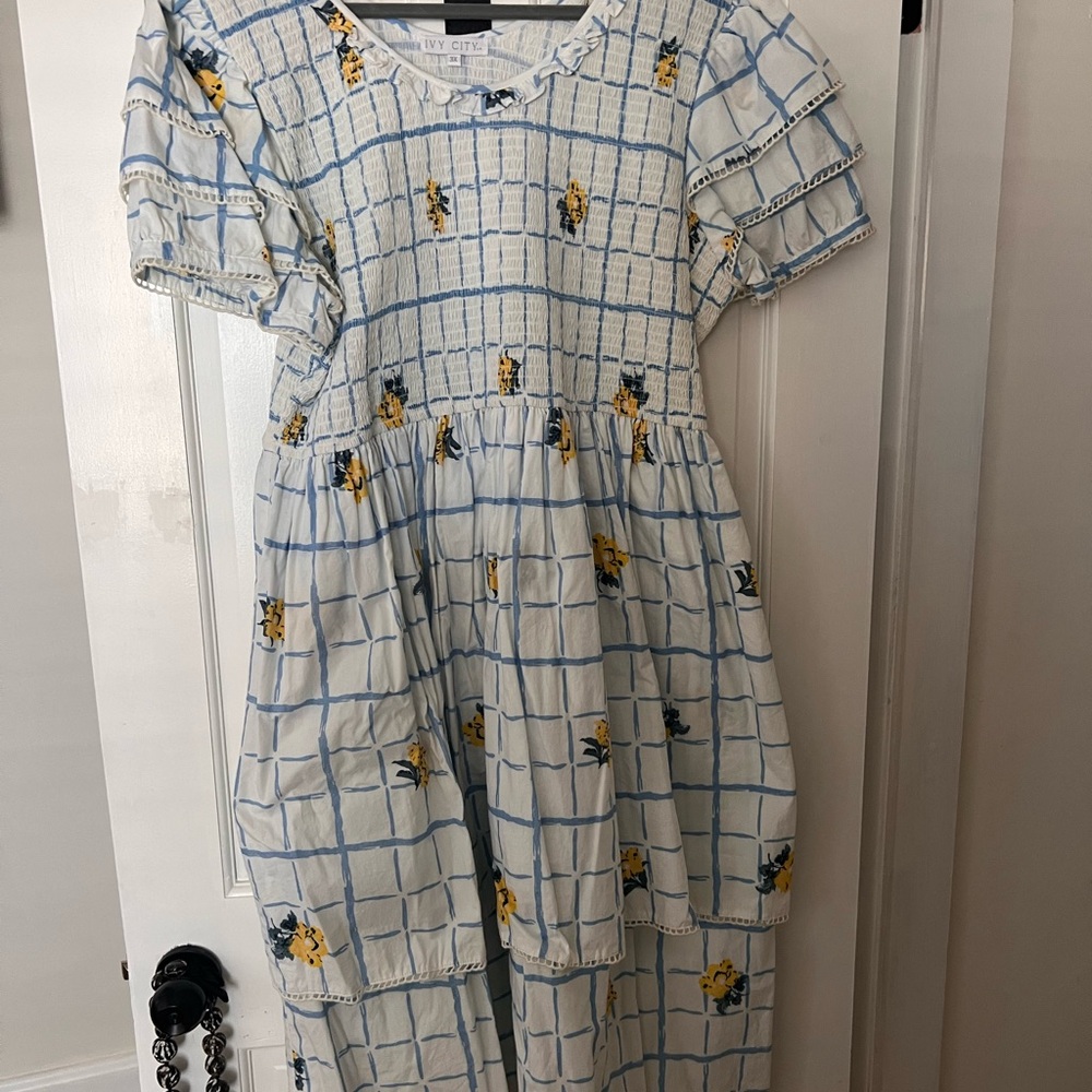 Ivy City Co midi dress